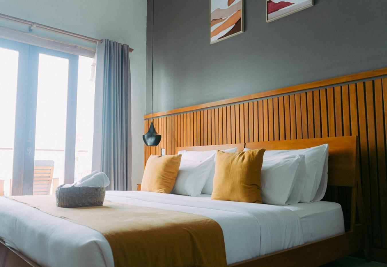 Escape Bajo Hotel Labuan Bajo Exterior photo
